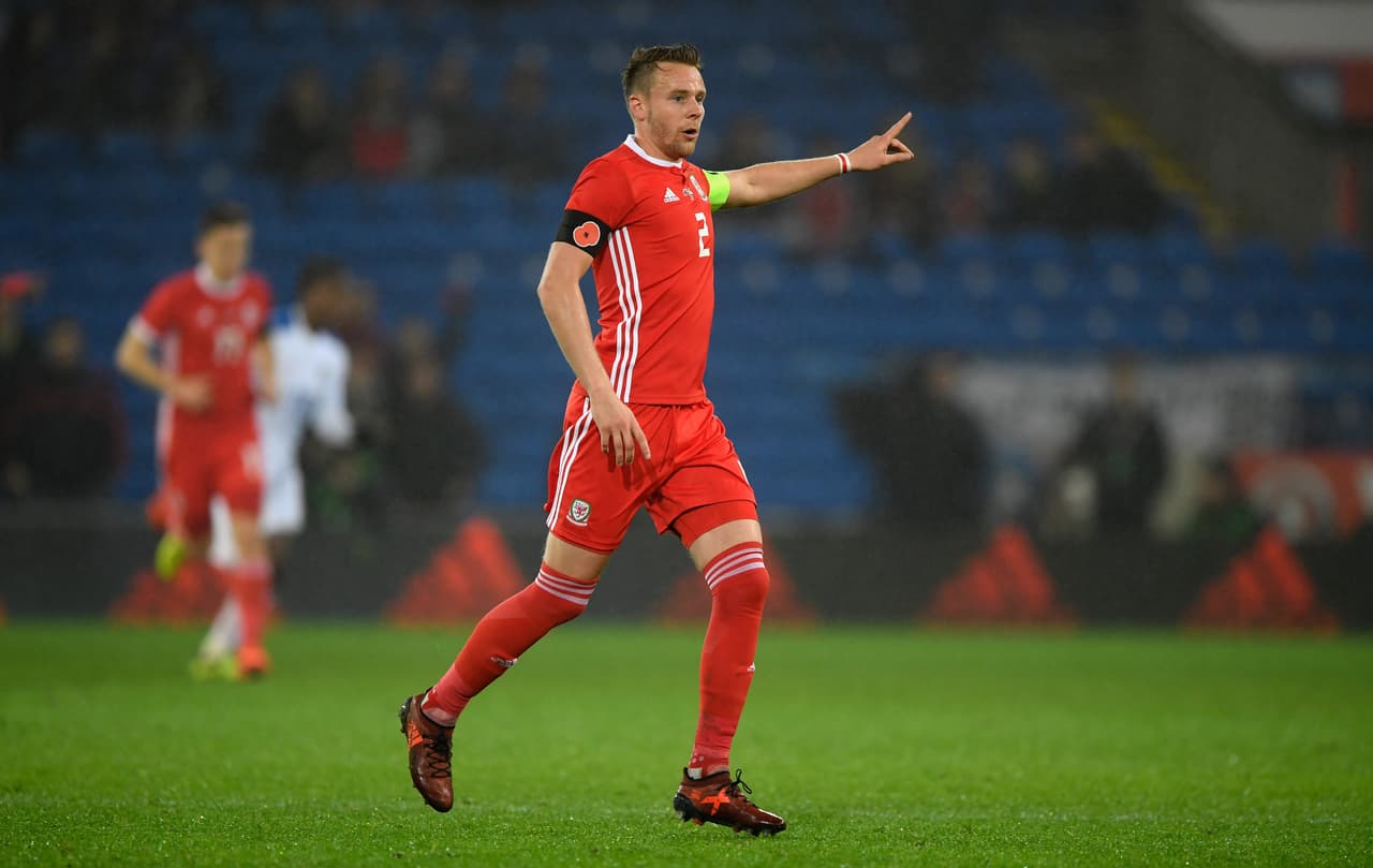 Aunque tiene 28 años, el del Reading ha tenido también la oportunidad de ser capitán de su país.