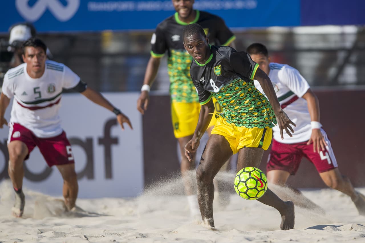 Por Jamaica anotó Jermaine Anderson en el tercer periodo del partido.