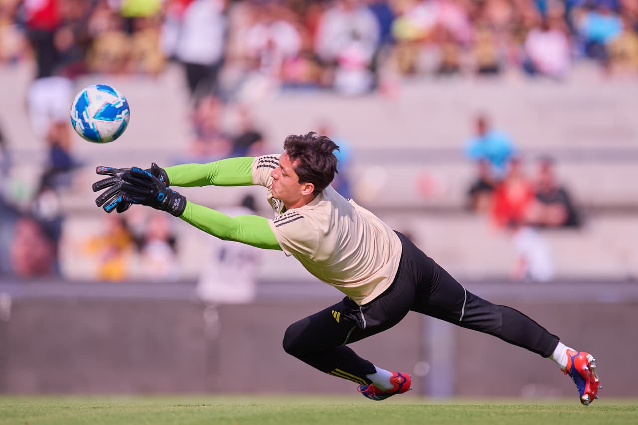 15 - Fernando Tapia, 24 años, portero mexicano. Valor de mercado: 2,348,660 USD.