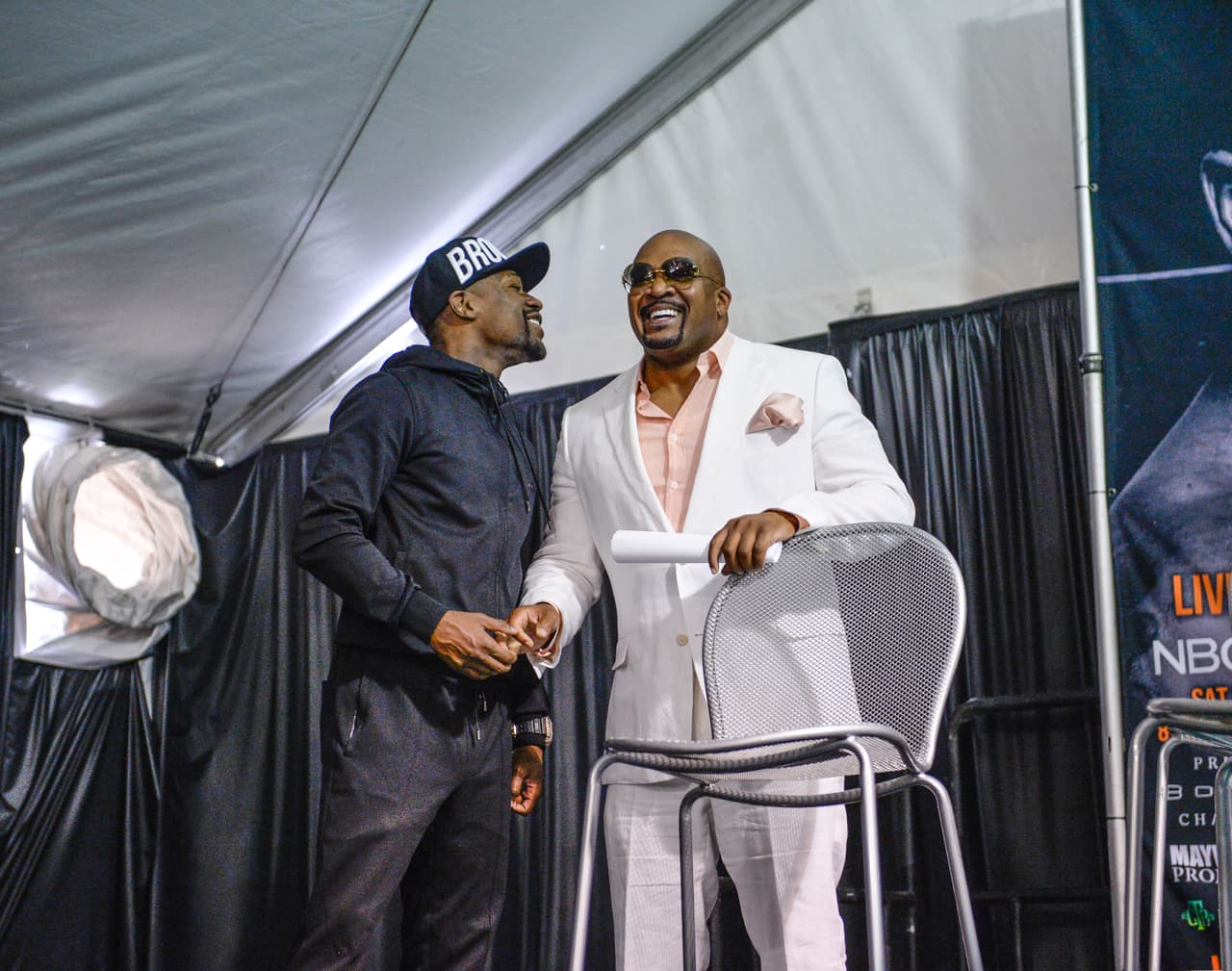 “No hay límite para lo que Broner puede hacer en el deporte. Él puede pelear, se supera día a día”, comentó Mayweather