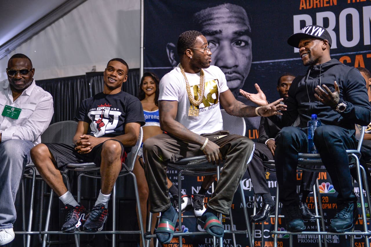 “Voy a pelear con Shawn Porter y con su papá. Es como si peleara con su padre, el cheque viene a su nombre”, agregó.