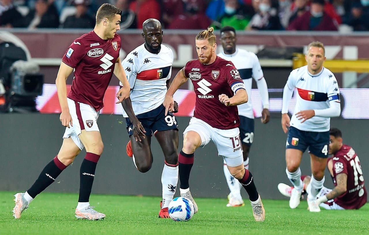 Torino se impone ante el Genoa 3-2 al inicio de la novena fecha en la Serie A. Antonio Sanabria (14'), Tommaso Pobega (31') y Josip Brekalo (77'), mientras que para los 'rossoblu' descontaron Mattia Destro (69') y Felipe Caicedo (81'). El mexicano Johan Vásquez fue titular durante el encuentro.