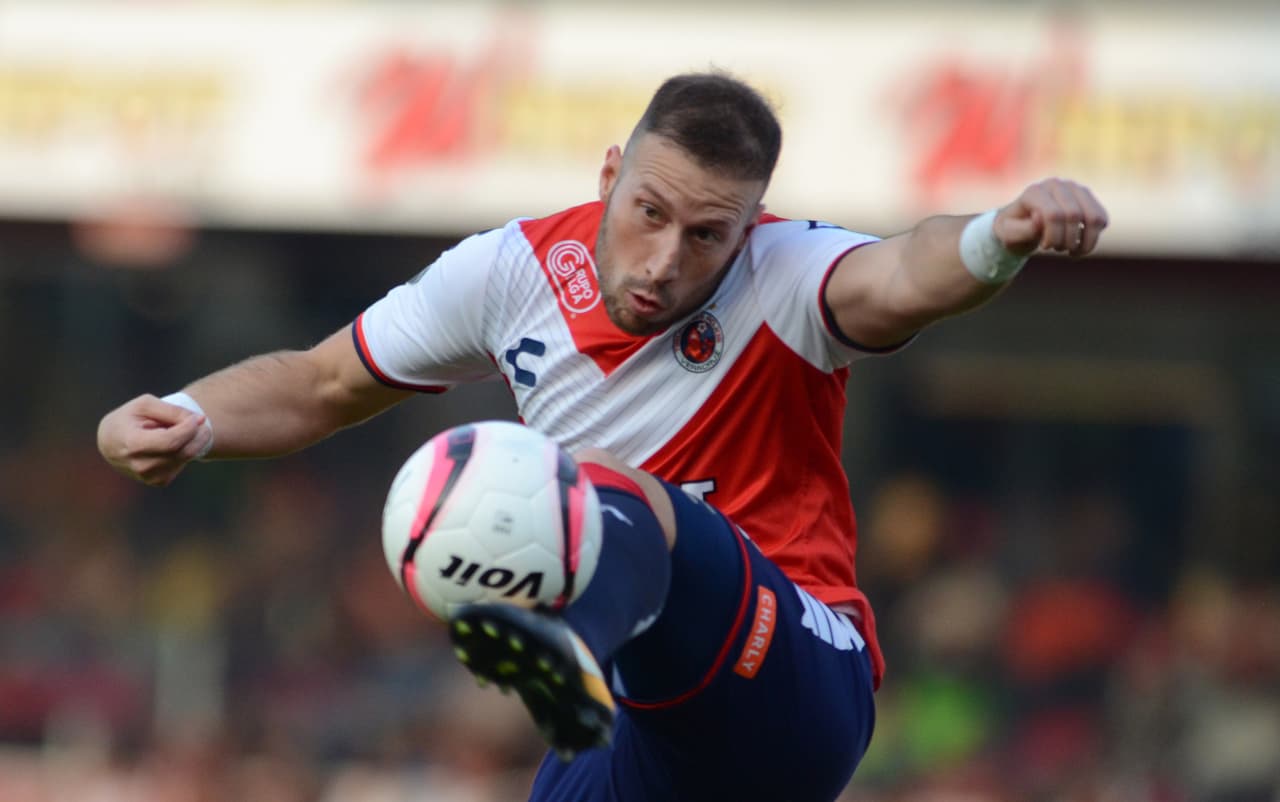 Un duelo muy parejo en el estadio de Veracruz.