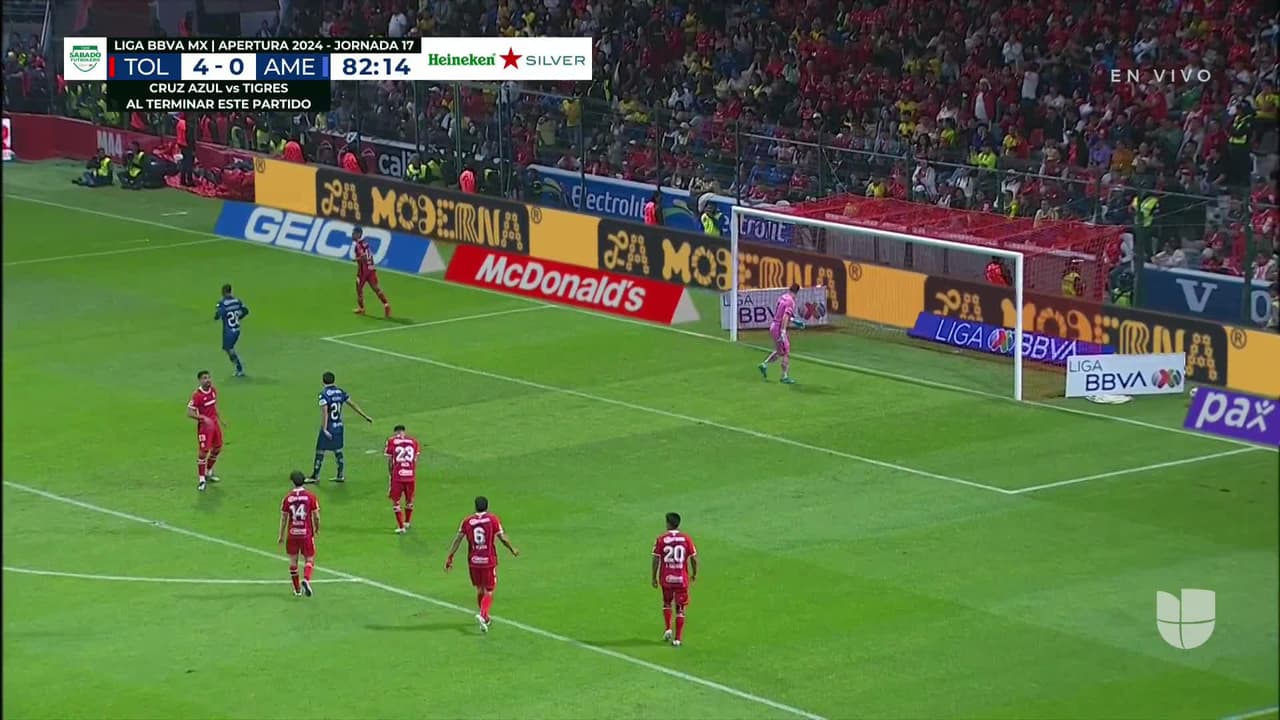 ¡TIRO ATAJADO! disparo por Javairô Dilrosun.