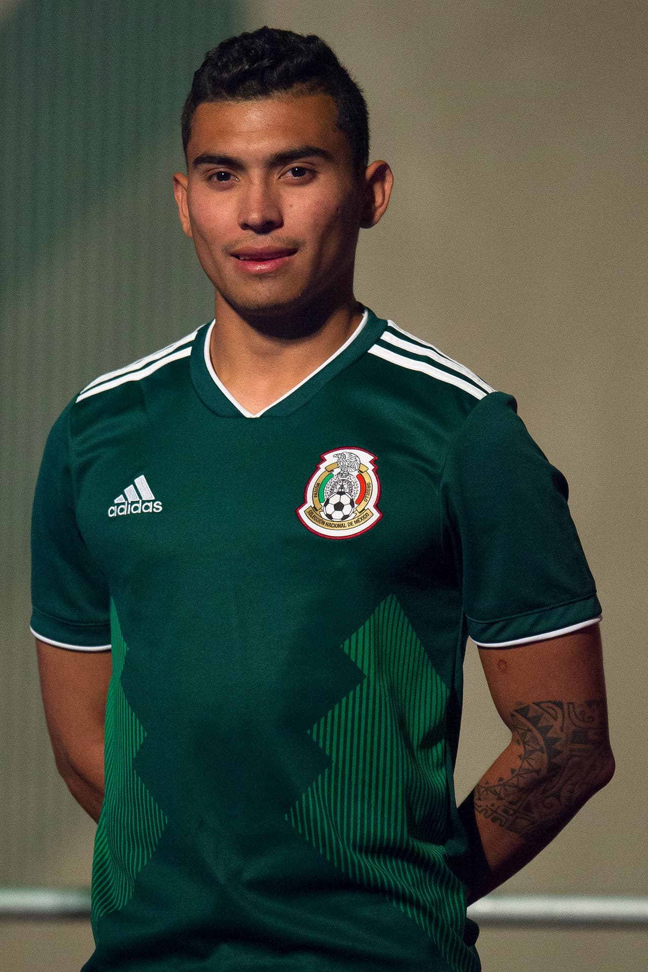 Oribe Perlta, Orbelín Pineda, Jesús Moilina, Edson Álvarez y Rodolfo Cota fueron algunos jugadores que presentaron la nueva casaca de cara a la justa mundialista.