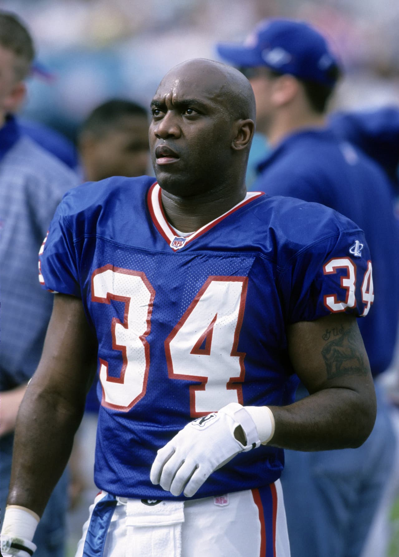 Historias doradas: Thurman Thomas pierde su casco en el Super Bowl XXVI