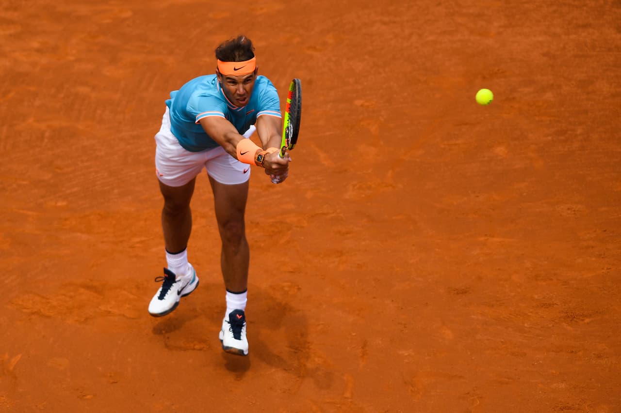 El español salió dispuesto a resolver en el segundo parcial el lío en el que se estaba metiendo.