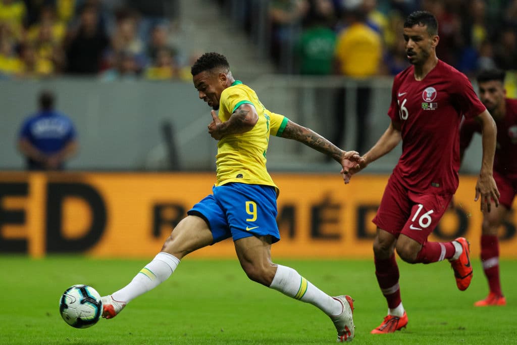 El delantero del Manchester City Gabriel Jesús marcó el otro tanto de los locales para decretar el 2-0 definitivo.