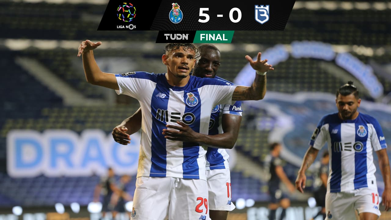 FC Porto golea a Belenenses y amplía ventaja como líder en Portugal