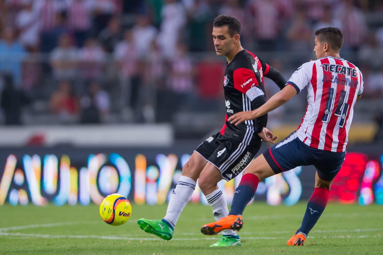 Rafael Márquez jugó su último partido en el Jalisco en la victoria del Atlas sobre Chivas. Los Rojinegros ganaron 1-0, el capitán del Tri y la Selección Mexicana tuvo una destacada actuación, y al final se llevó el cariño de propios y extraños.