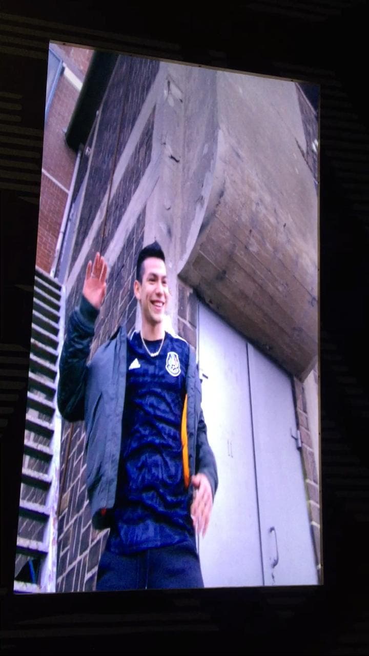 Como un homenaje a la cultura azteca y al balón con el que se jugó el Mundial de 1986, Adidas y la FMF presentaron este martes oficialmente el nuevo jersey de la selección mexicana de fútbol para la Copa Oro 2019. Un restaurante de la Colonia Juárez fue el lugar del evento, el cual se tiñó con lo mejor de la historia del Tri.