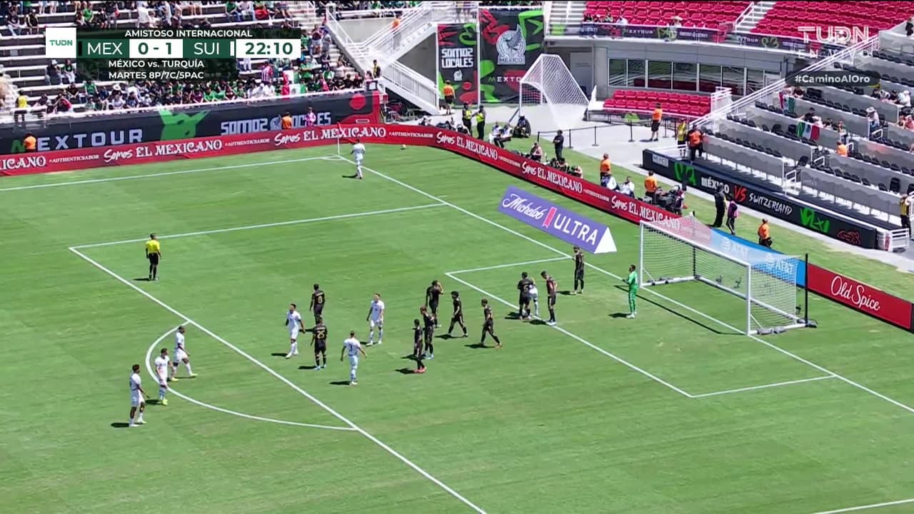 ¡TIRO ATAJADO! disparo por Dan Ndoye.