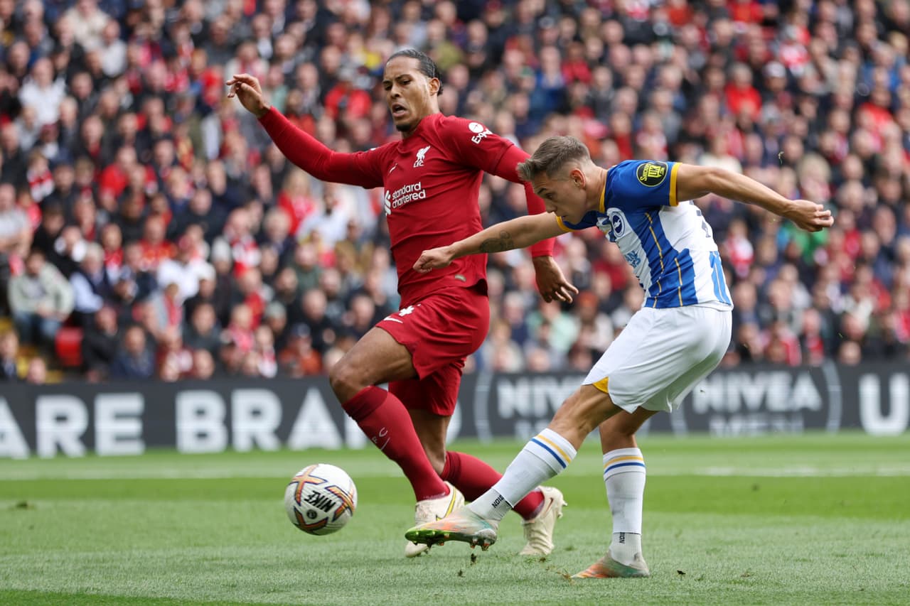 Liverpool y Brighton sostuvieron un partido lleno de goles que terminó con un empate 3-3.