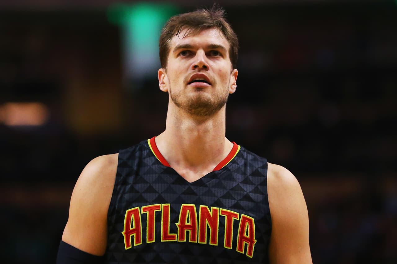 Tiago Splitter (Brasil) - Jugó siete temporadas en la NBA con San Antonio Spurs, Atlanta Hawks y Philadlphie 76ers. Su carrera –de 18 años– la comenzó en España y de allí dio el salto. Fue uno de los mejores jugadores de su selección.