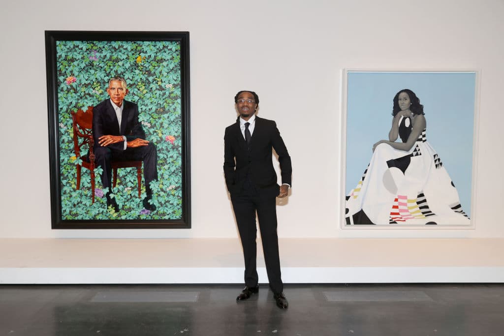 También se premió a los artistas estadounidenses Kehinde Wiley y Amy Sherald, quienes pintaron los retratos oficiales del presidente Barack Obama y Michelle Obama.