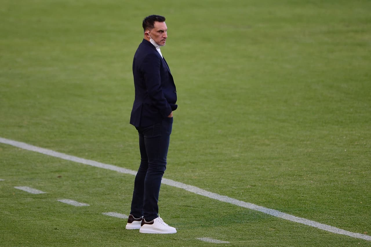 Chaco Giménez deja de ser entrenador del Cancún FC