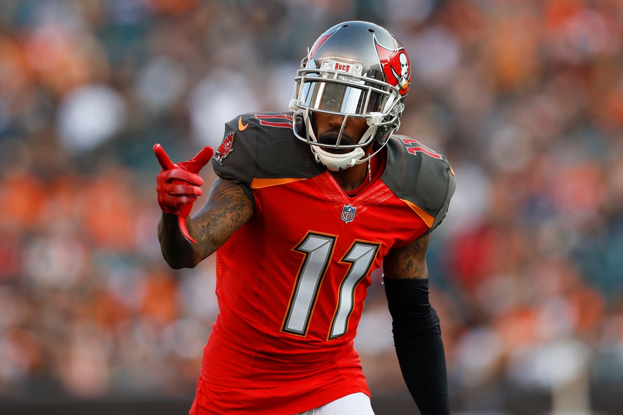 Bajas: Los 
<i>Skins</i> se deshicieron del explosivo DeSean Jackson (Buccaneers) y Pierre Garcon (49ers), sus dos principales receptores. También acaban de cortar a Matt Jones (agente libre) y perdieron a DT Chris Baker (Buccaneers).