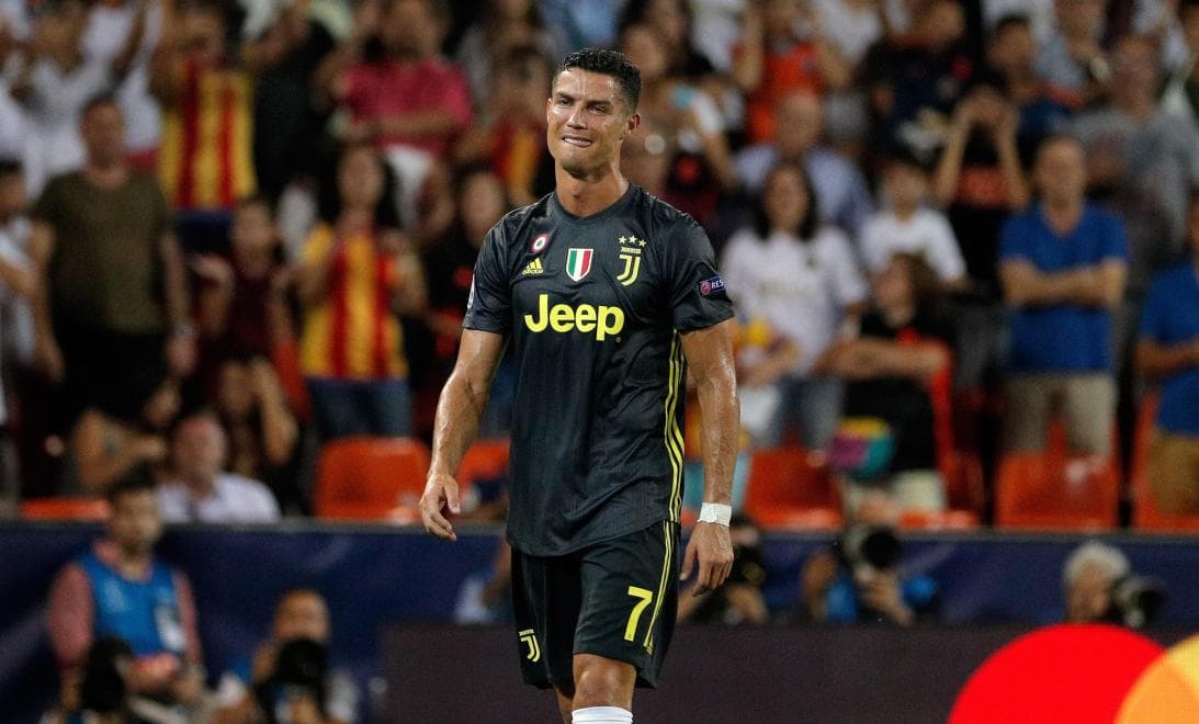 Entrenador del Valencia contó lo que CR7 le dijo tras su expulsión