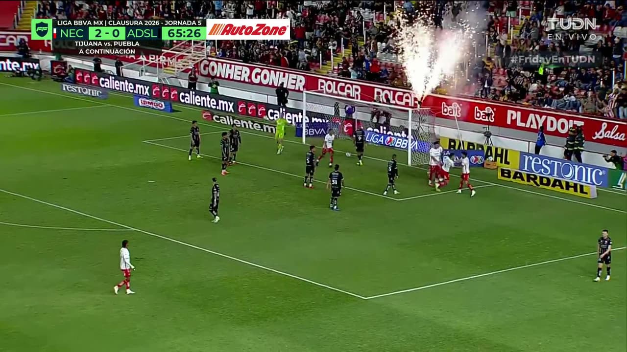 ¡GOL!  anota para Necaxa. Alexis Peña