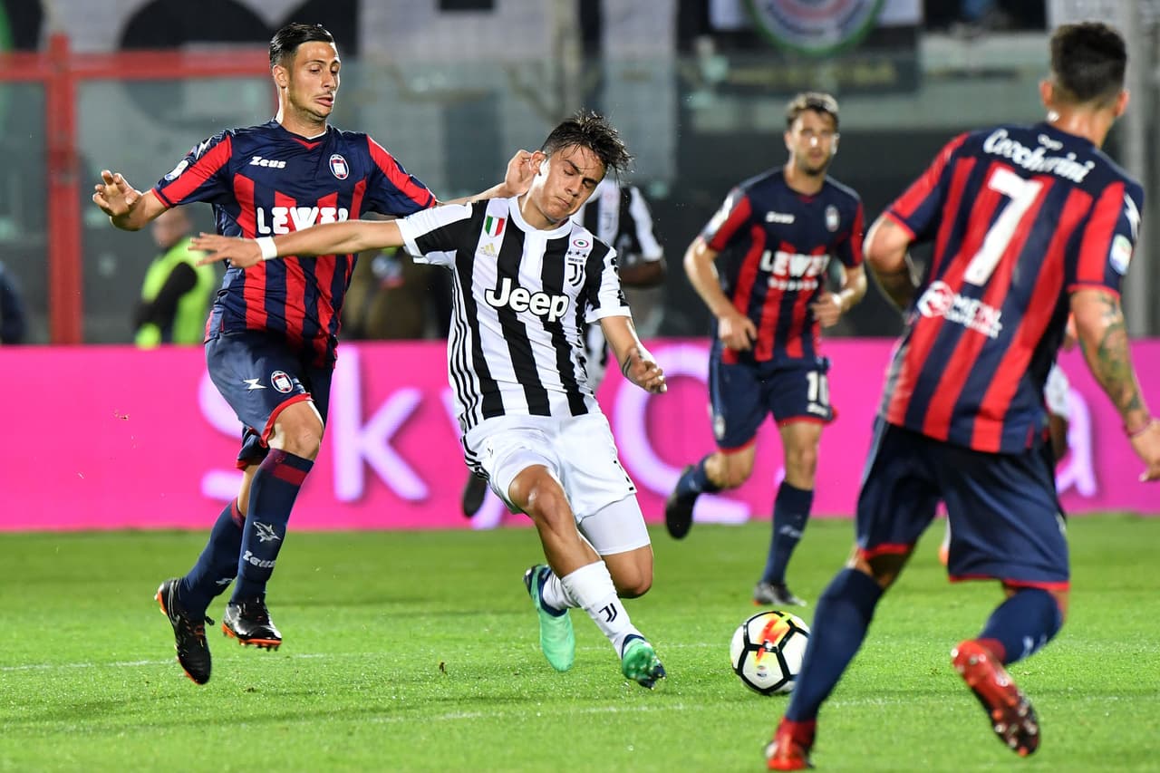 Juventus se encontró con un Crotone que a pesar de ser local tuvo una alineación muy a la defensiva.