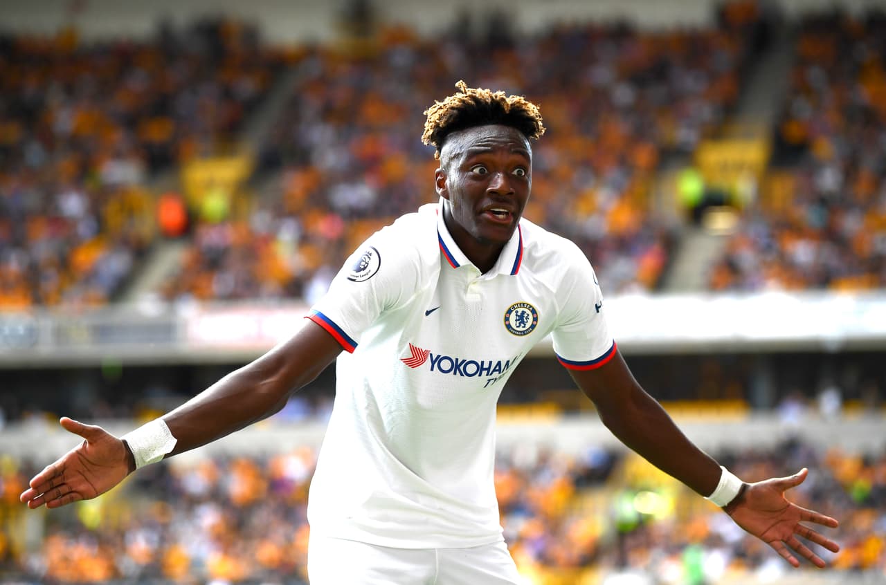 Chelsea venció 5-2 a Wolverhampton con hat-trick de Tammy Abraham, que se colocó como líder goleador con 7 tantos. Raúl Jiménez jugó 70' pero no anotó gol.