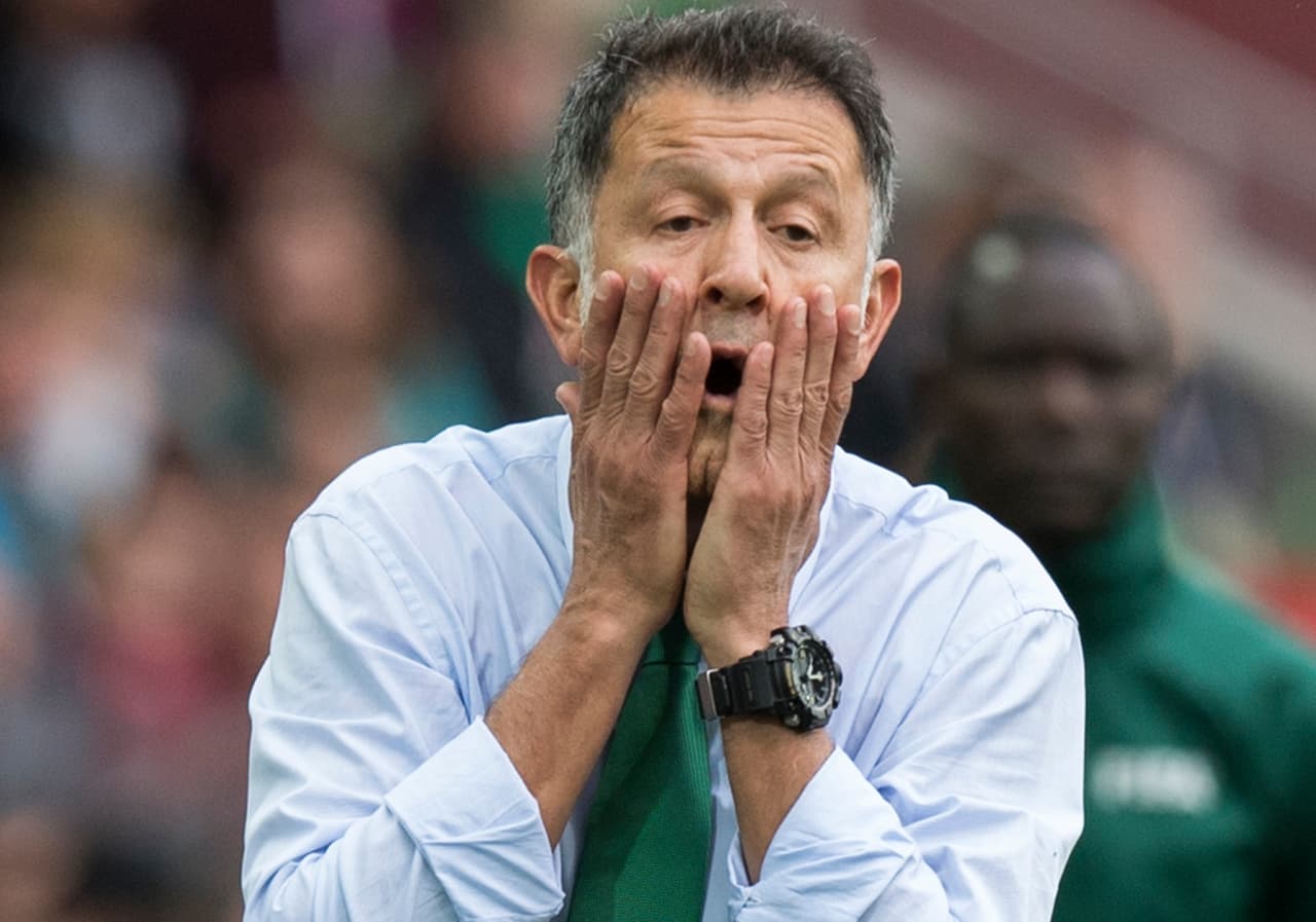 El técnico colombiano Juan Carlos Osorio ha tenido un recorrido con momentos tormentosos durante su carrera como seleccionador de México, en donde las polémicas lo han perseguido a pesar de sus resultados.