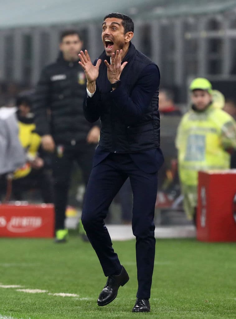 El Milan, al estar muy insistente, logra anotación por parte de Ante Rebic al minuto 24, Samu Castillejo asistió la jugada.