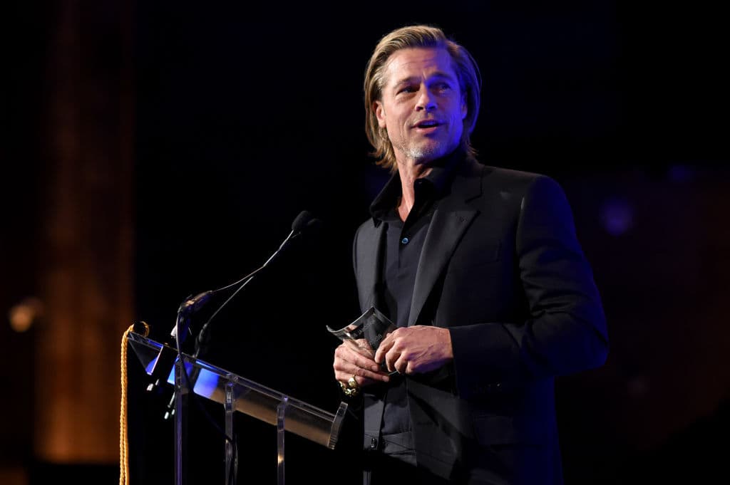 “La belleza de la colección está en su versatilidad, al tiempo que deja un espacio amplio para que los hombres que portan un Brioni haga su propia declaración sobre cómo usarlos” agregó Stumpfl.
<br>