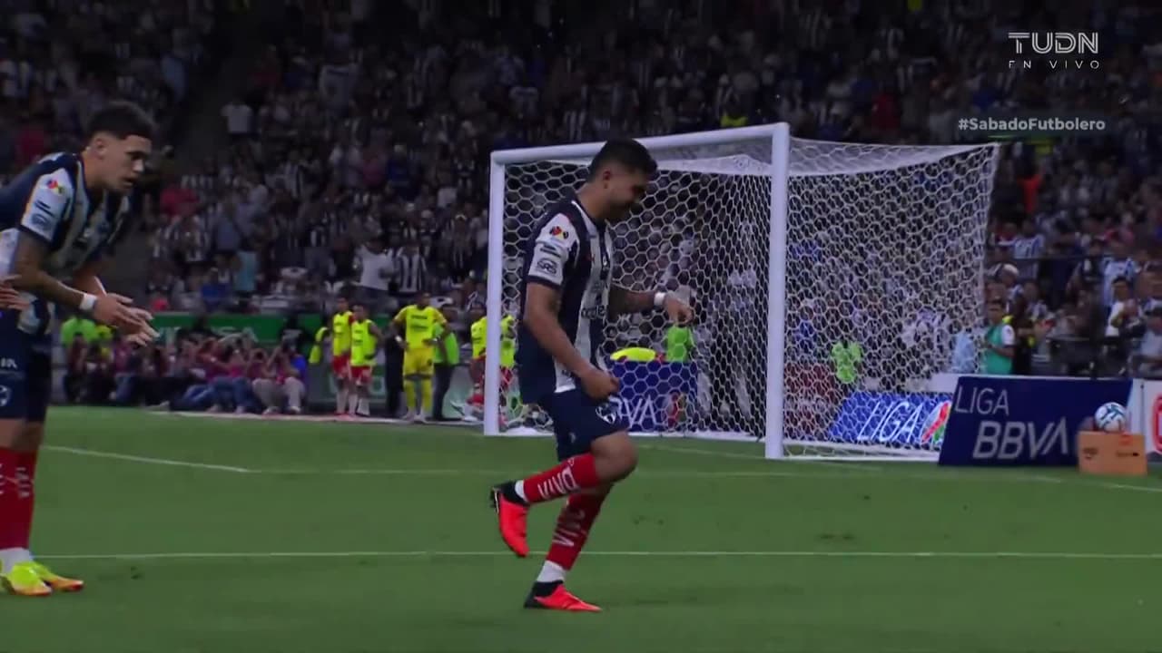¡Báilele, Orbelín! Pineda se suma a la fiesta y ya son 4 para Monterrey