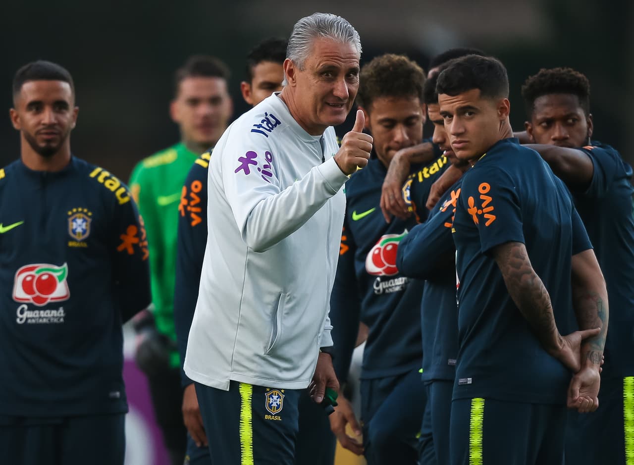 Del 1-7 a favoritos para ganar el mundial, el camino de Brasil por 'la sexta'