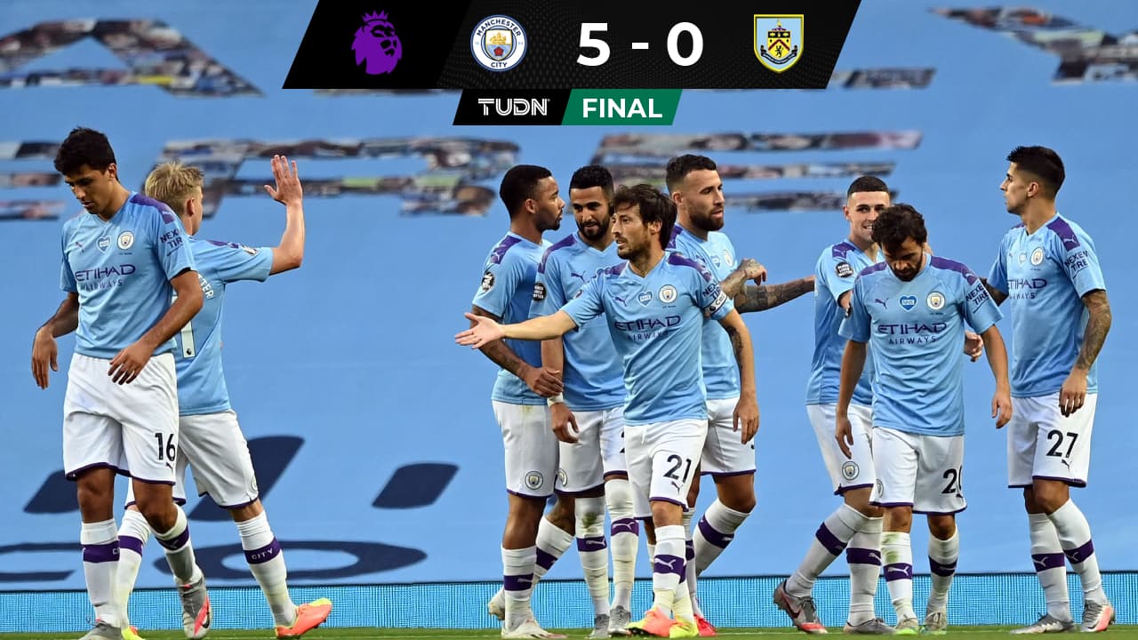 El City golea al Burnley y posterga consagración del Liverpool