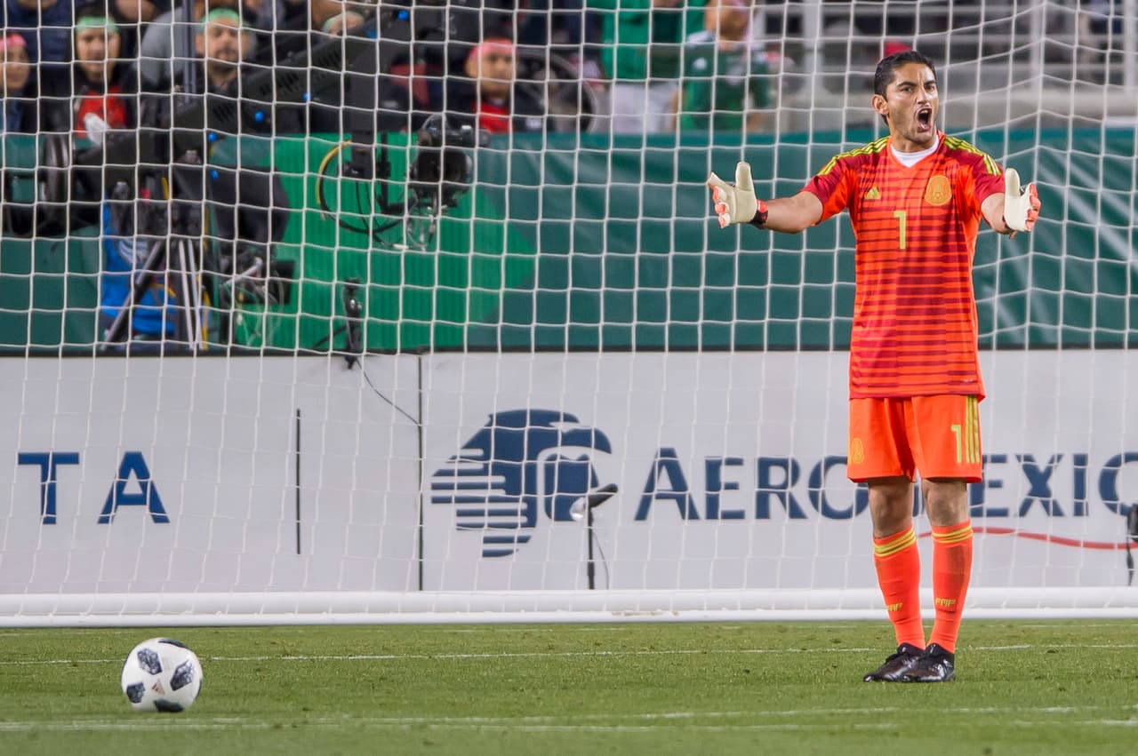 José Corona (Cruz Azul) - el portero de la Máquina fue el encargado de defender el arco del Tri ante Islandia, sin recibir goles. Ante Croacia fue suplente ante la titularidad de 'Memo' Ochoa.