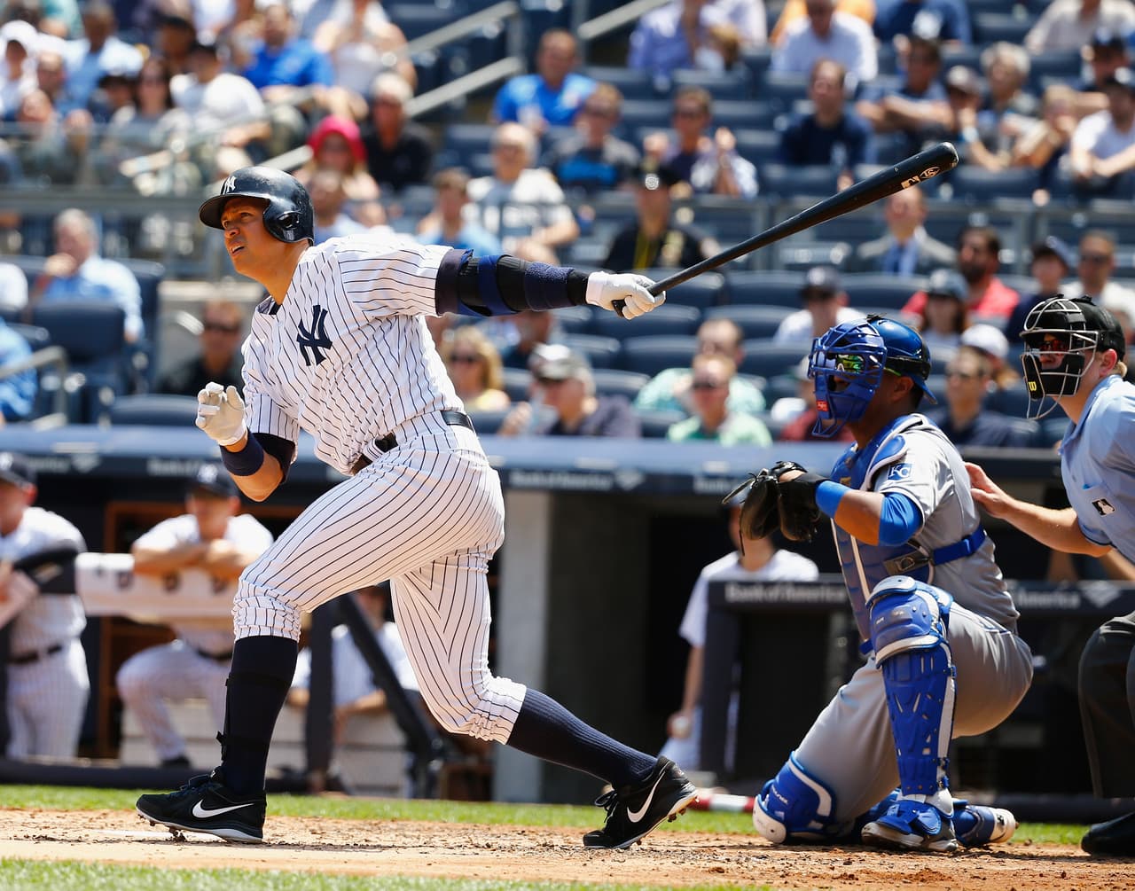 Durante la campaña, 'A-Rod' se colocó como el cuarto jugador de todos los tiempos en la lista de jonrones y tercero de la historia en carreras impulsadas, siendo ahora el mejor en la Liga Americana.
