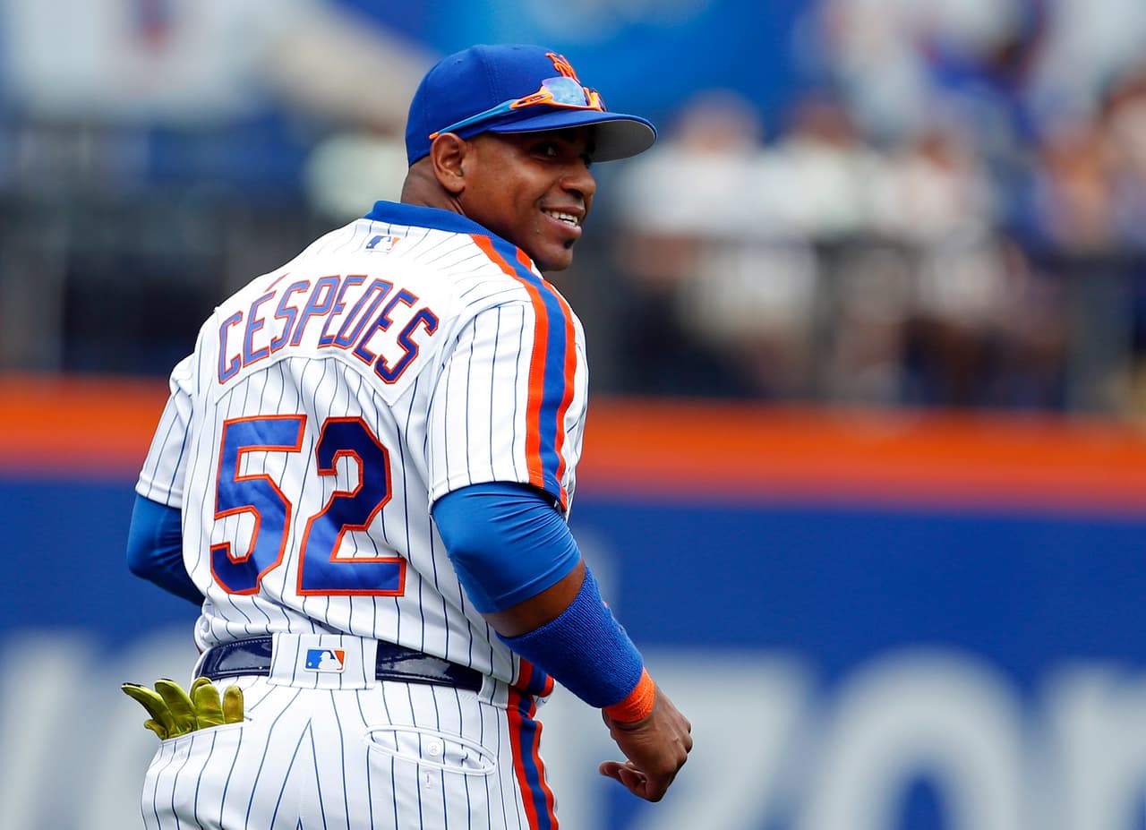 Yoenis Céspedes tiene uno de los mejores brazos en la gran carpa. El Jardinero Central recibirá 22 y medio millones este año.