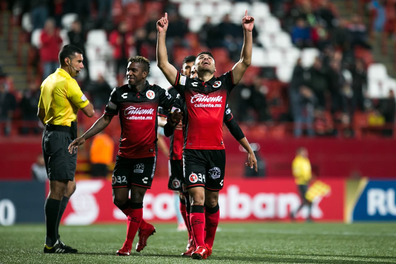 Con el 1-0 el partido se fue al descanso.