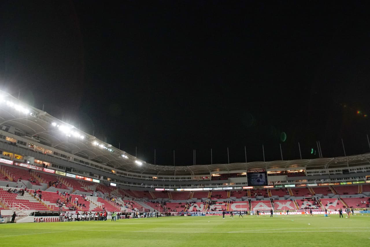 Esta era la perspectiva del inmueble minutos antes del silbatazo inicial.