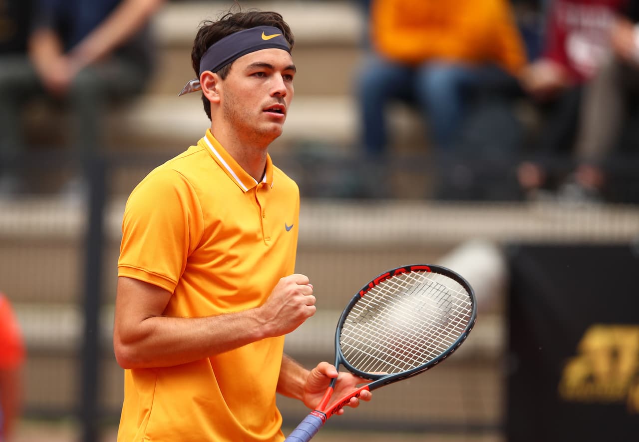 El estadounidense Taylor Fritz, número 52 del ránking ATP, sorprendió al argentino Guido Pella y lo eliminó con un 6-3 y 6-4 en la primera ronda del Masters 1,000 de Roma.
<br>