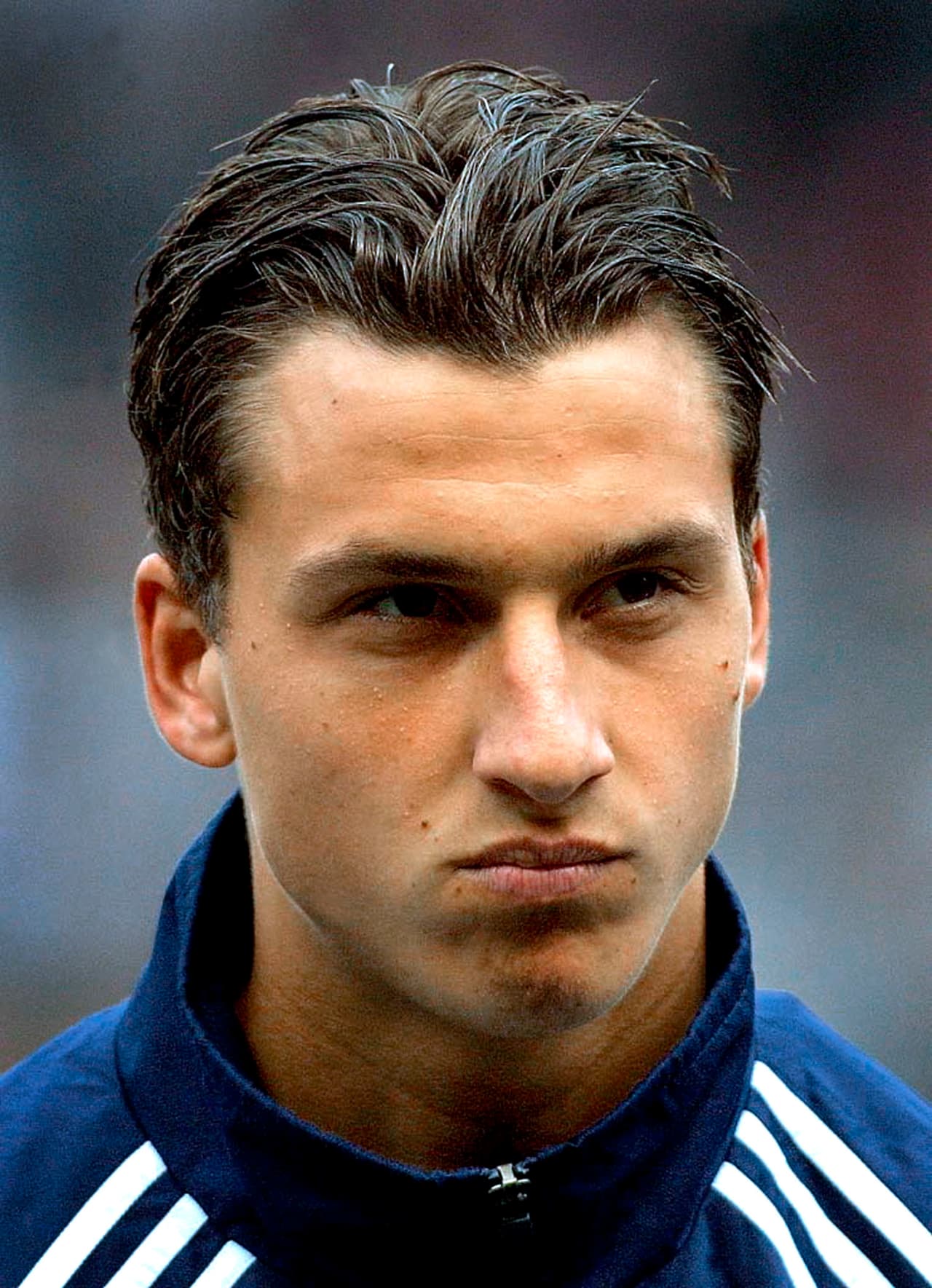 Zlatan Ibrahimovic, con tan solo 18 años, debutó como profesional en el Malmö de su país en el año 1999 y permaneció allí hasta el 2001.