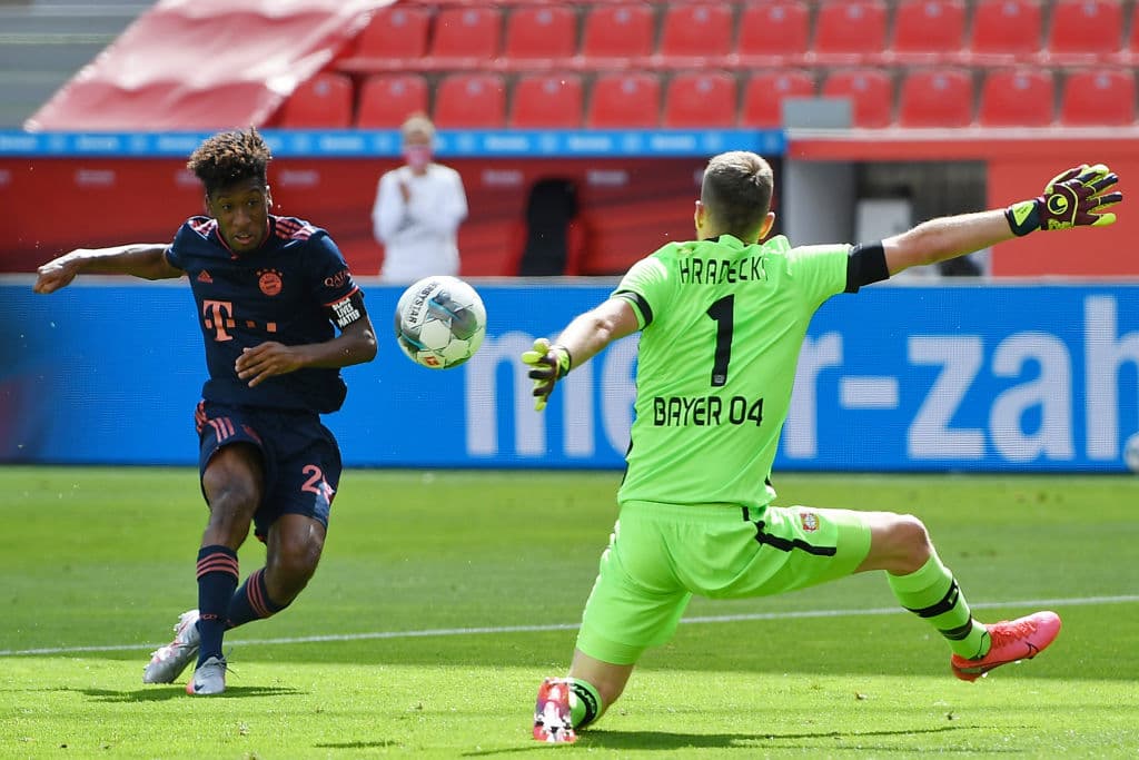 Kingsley Coman empató los cartones al 27’ luego de que los bávaros tocaran la puerta en repetidas ocasiones. Un balón recuperado antes de la media cancha terminó en los botines del francés que no desperdició la oportunidad.