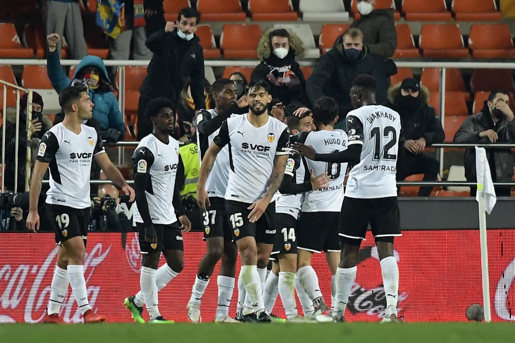 Sevilla no logró mantener el 0-1 hasta el final del encuentro y se ben conformar con el empate 1-1 frente al Valencia.