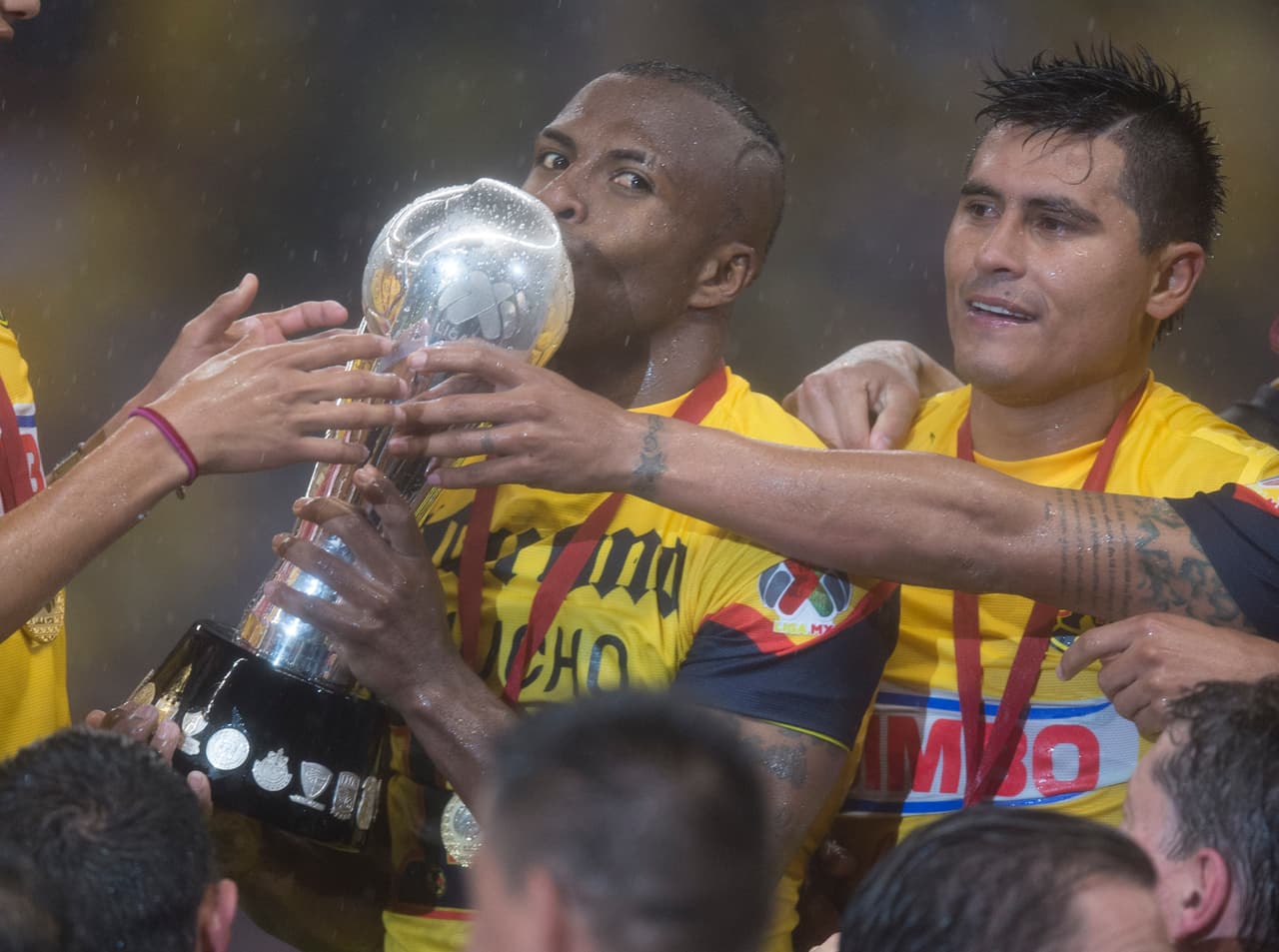 En lo que hubiera sido su cumpleaños número 31, te recordamos algunos de los mejores momentos de la carrera de Christian Benítez.