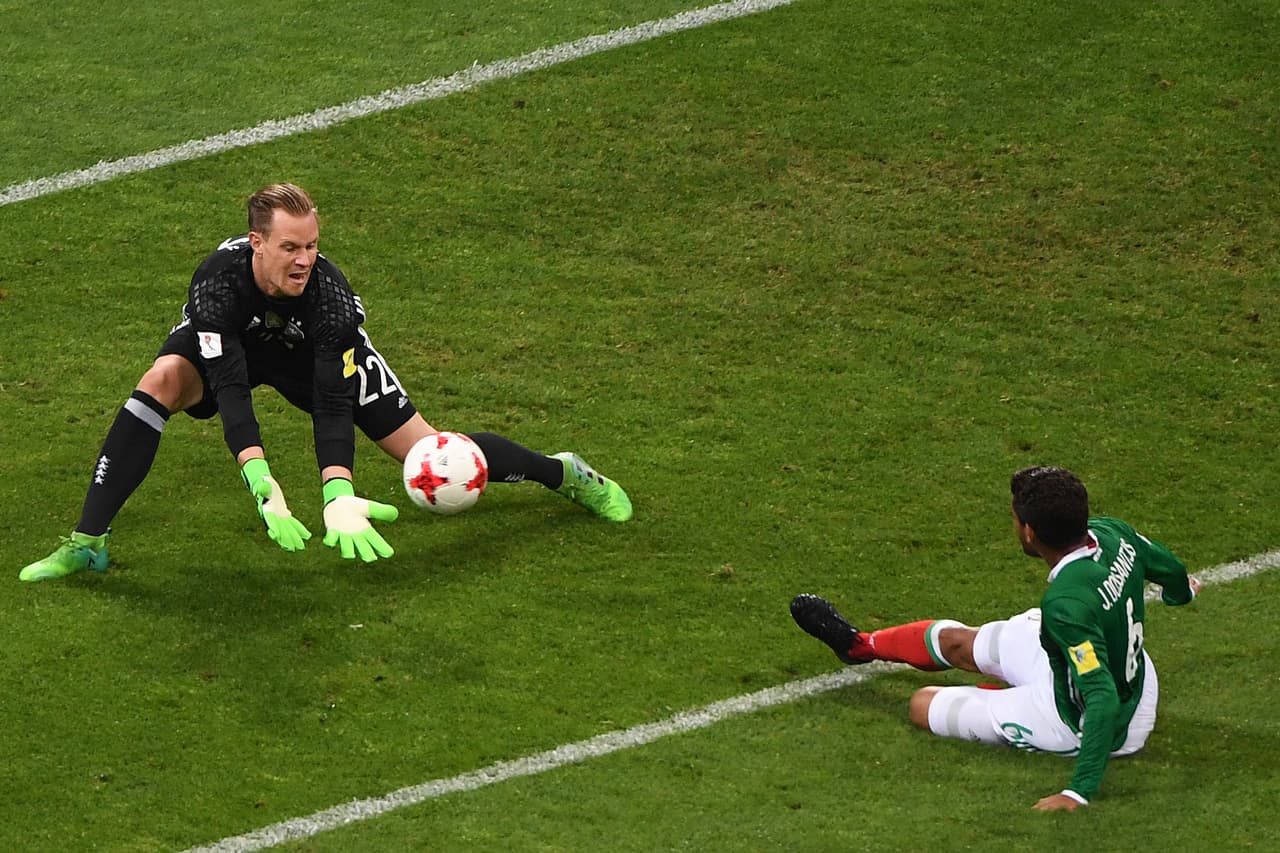 Cuando atacó, México estuvo cerca de poner el descuento a su favor.