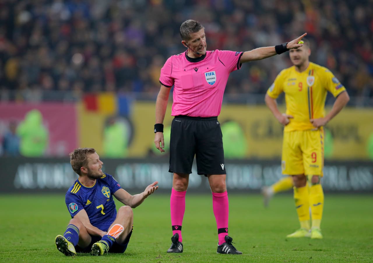 Ellos son los árbitros que podremos ver en la serie.