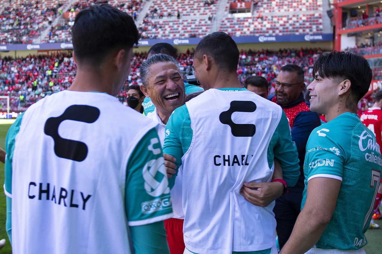 Toluca intenta, pero no puede ante un gran partido de Rodolfo Cota de León