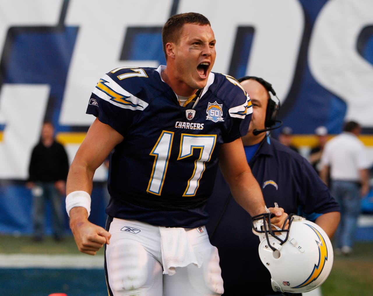 <b>» Philip Rivers: (2009):</b> Lanzó el menor número de intercepciones de su carrera y tuvo una temporada de 13-3 para los Chargers. Rivers logró 4,254 yardas, 28 touchdowns y apenas nueve robos de balón.