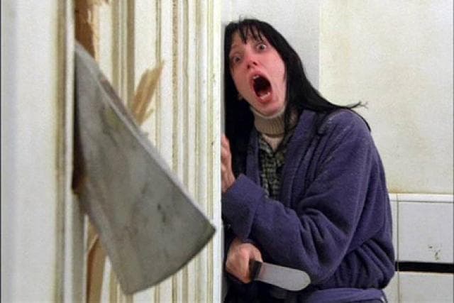 Es difícil olvidar su cara, pues entra dentro de la legión de las ‘scream queens’. Su interpretación en la película de ‘The Shining’ como Wendy Torrance fue de las mejores de la pantalla grande.