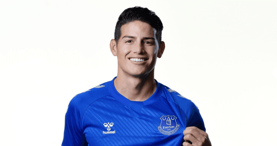 James Rodriguez ha firmado un contrato de dos años con el club con opción a una tercera temporada. Carlo Ancelotti, técnico del Everton, está convencido que será una adición importante al equipo.
