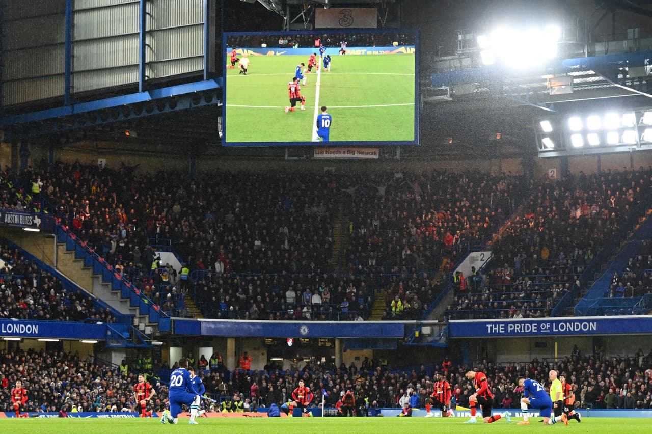 Chelsea consigue su pimer triunfo en la Premier League desde octubre pasado tras vencer al Bournemouth con goles de Kai Havertz y Mason Mount en Stamford Bridge.