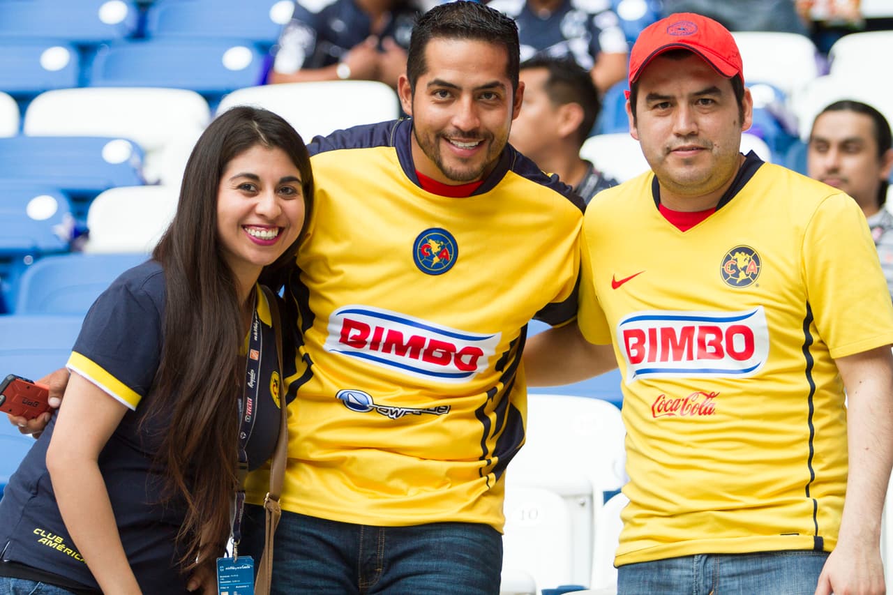 Así se vivió el colorido de la afición en las Semifinales del Clausura 2016, con los seguidores a lo largo de los estadios de la Liga MX.