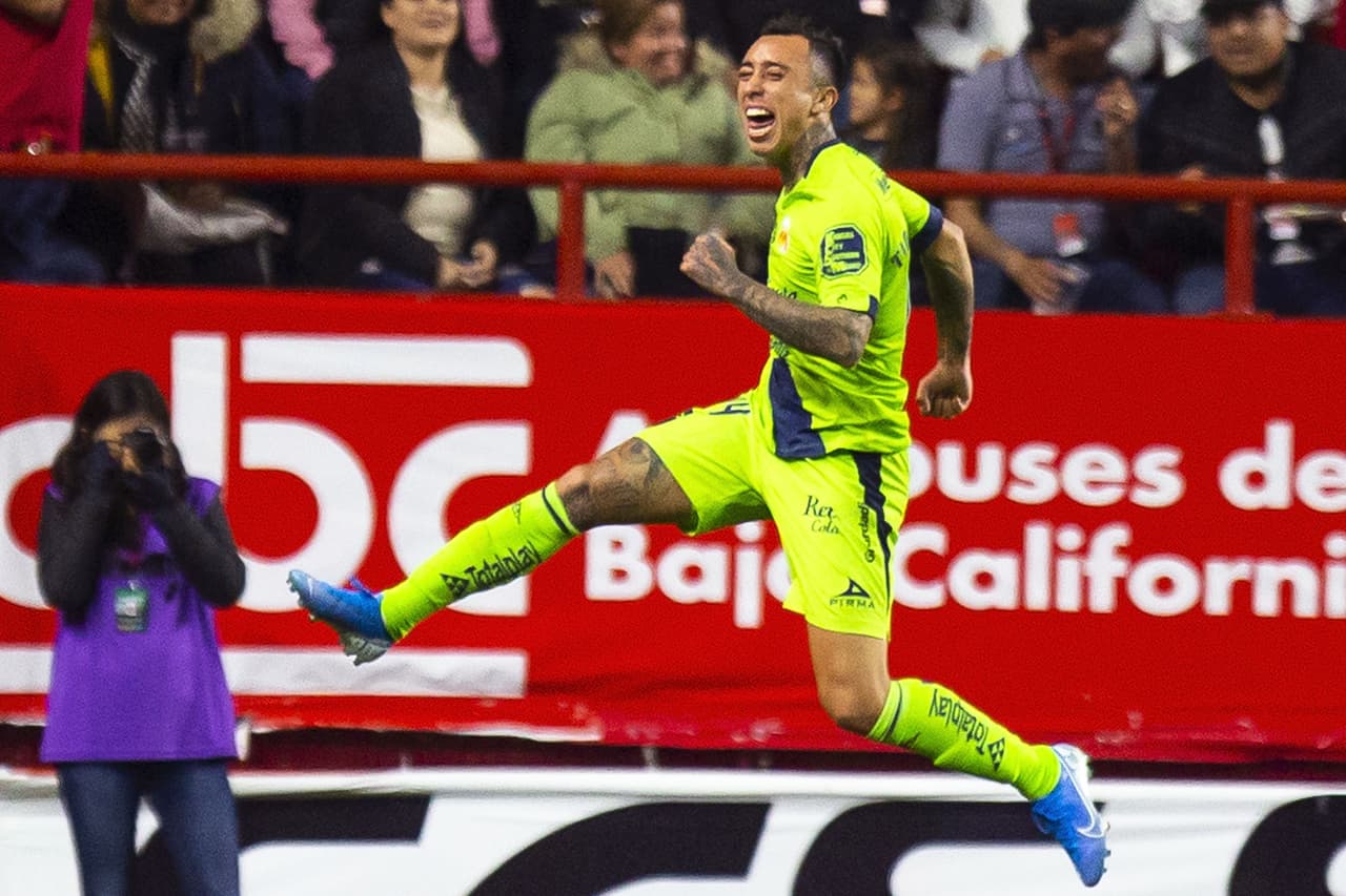 González Pírez (20’) abrió el marcador para los locales. Al 62’ Martín Rodríguez empató el marcador. Colula (78’) hizo el 2-1 y al 82’, Erick Torres puso el 3-1 final por la vía penal. La vuelta se jugará el 18 de febrero.